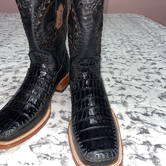 EXOTIC BOOTS!! - Picture 2 of 6